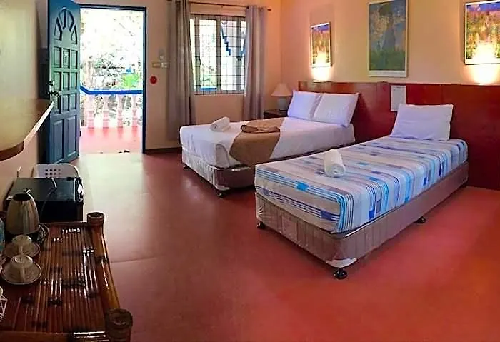 Hotell Zhang And Dive Center Opc